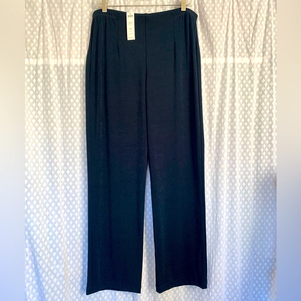 NWT Chico’s black lounge pant